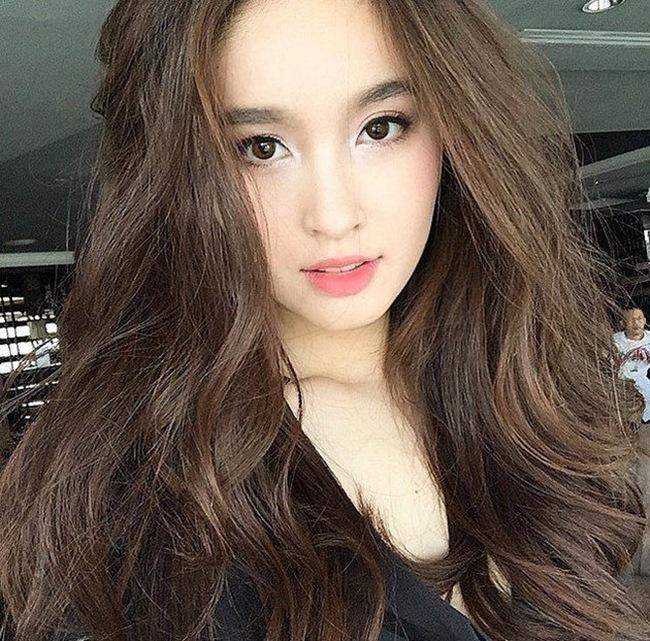 ngoai huong giang idol, chau a con co vo so my nhan chuyen gioi "xinh nhu mong" - 4